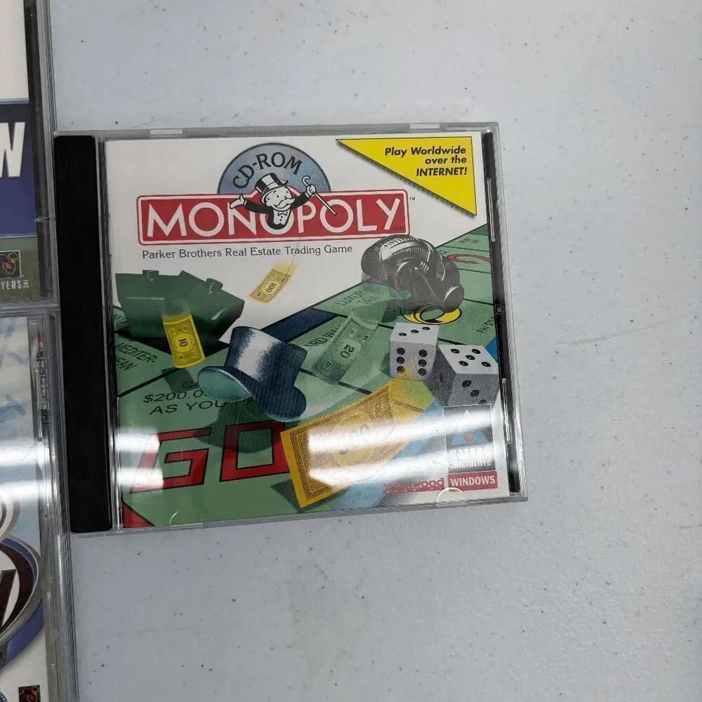 NHL 99 2000 Madden 99 2000 Monopoly 1995 Edition PC Games CD-ROM‎